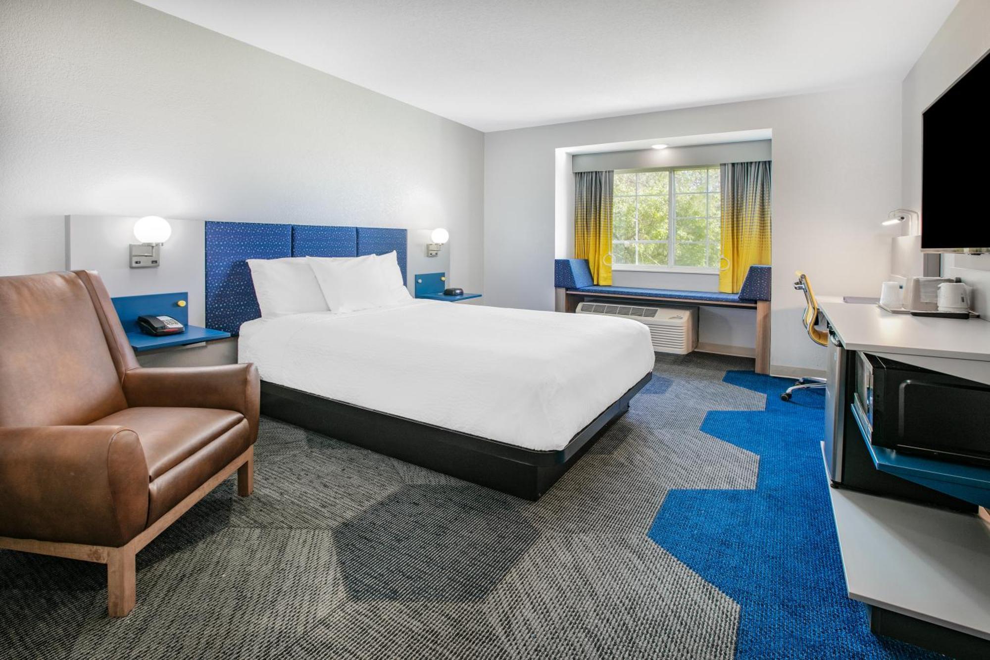 Microtel Inn By Wyndham Beckley Exterior photo
